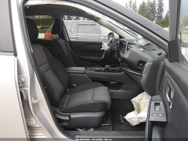 JN8BT3BB6SW421578 Nissan Rogue Sv Intelligent Awd
