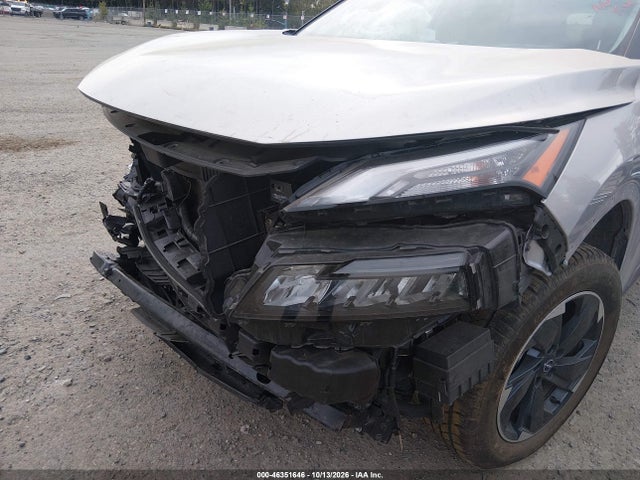 JN8BT3BB6SW421578 Nissan Rogue Sv Intelligent Awd