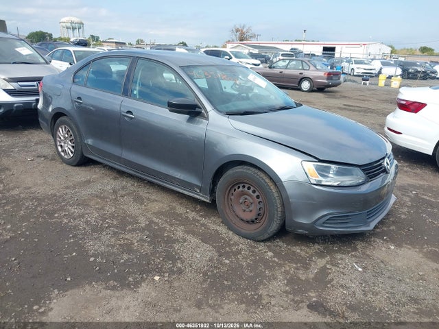 2014 Volkswagen Jetta 2.0l S მანქანა იყიდება აუქციონზე, vin: 3VW2K7AJ1EM256734, აუქციონის ნომერი: 46351802