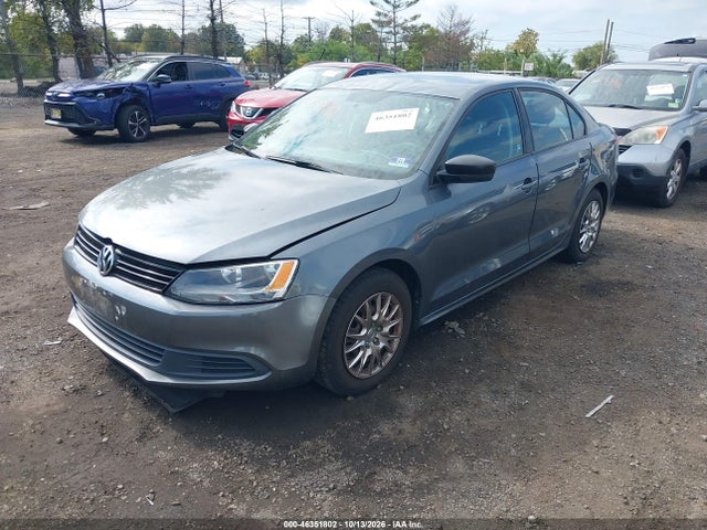2014 Volkswagen Jetta 2.0l S მანქანა იყიდება აუქციონზე, vin: 3VW2K7AJ1EM256734, აუქციონის ნომერი: 46351802