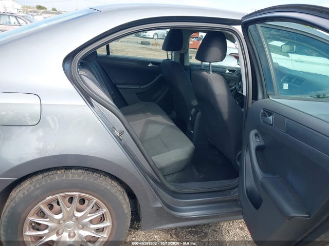 2014 Volkswagen Jetta 2.0l S მანქანა იყიდება აუქციონზე, vin: 3VW2K7AJ1EM256734, აუქციონის ნომერი: 46351802