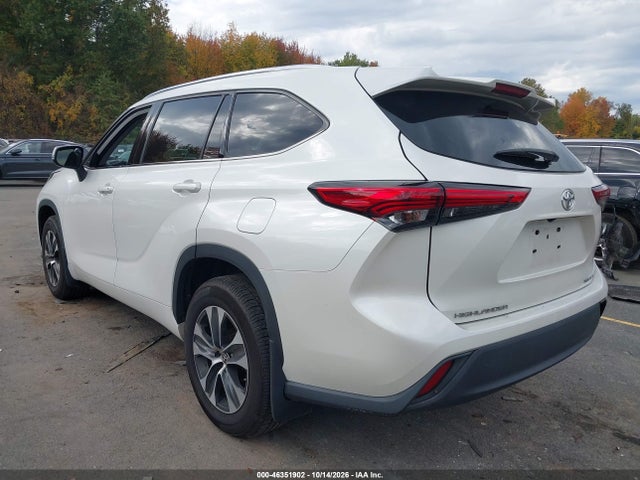 Продаж на аукціоні авто 2021 Toyota Highlander Xle, vin: 5TDGZRBH5MS541916, номер лоту: 46351902