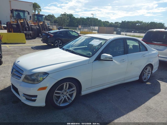 46351910 :رقم المزاد ، WDDGF4HB1DR266970 vin ، 2013 Mercedes-benz C 250 Sport مزاد بيع