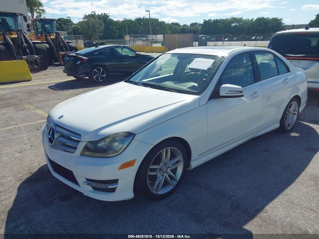 46351910 :رقم المزاد ، WDDGF4HB1DR266970 vin ، 2013 Mercedes-benz C 250 Sport مزاد بيع