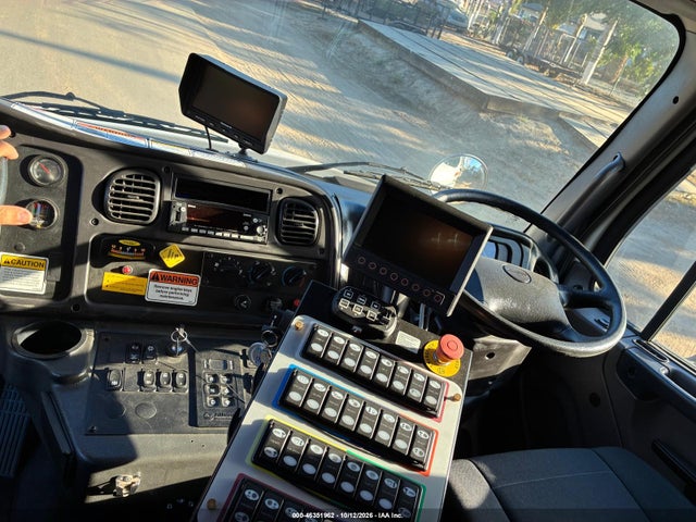 Продаж на аукціоні авто 2024 Freightliner M2 106, vin: 1FVACXFE1RHVC9916, номер лоту: 46351962