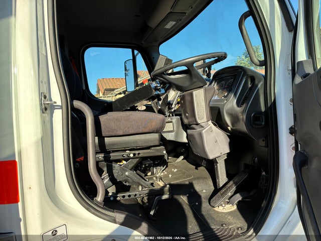 Продаж на аукціоні авто 2024 Freightliner M2 106, vin: 1FVACXFE1RHVC9916, номер лоту: 46351962