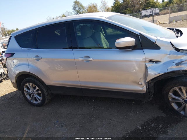 Продаж на аукціоні авто 2017 Ford Escape Se, vin: 1FMCU9GD0HUE68034, номер лоту: 46352149