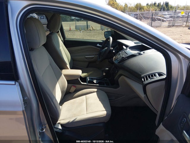 Продаж на аукціоні авто 2017 Ford Escape Se, vin: 1FMCU9GD0HUE68034, номер лоту: 46352149