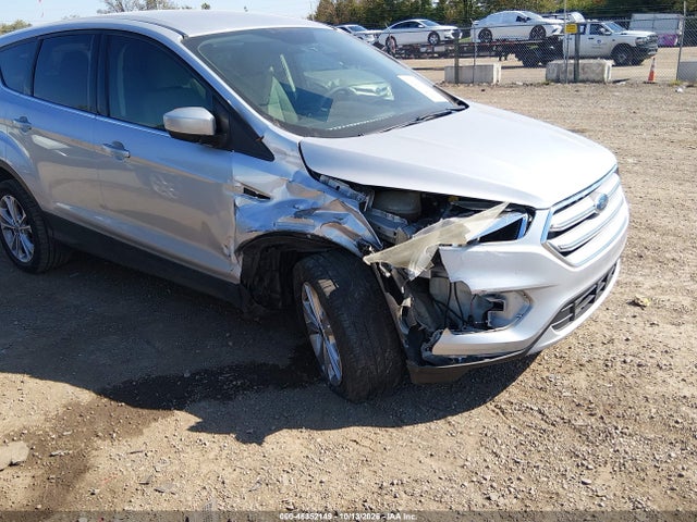 Продаж на аукціоні авто 2017 Ford Escape Se, vin: 1FMCU9GD0HUE68034, номер лоту: 46352149