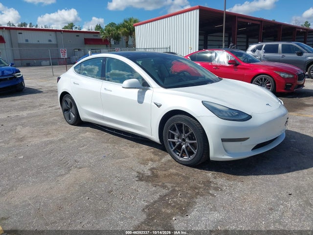 2020 Tesla Model 3 Standard Range Plus Rear-wheel Drive/standard Range Rear-wheel Drive მანქანა იყიდება აუქციონზე, vin: 5YJ3E1EA1LF718197, აუქციონის ნომერი: 46352337