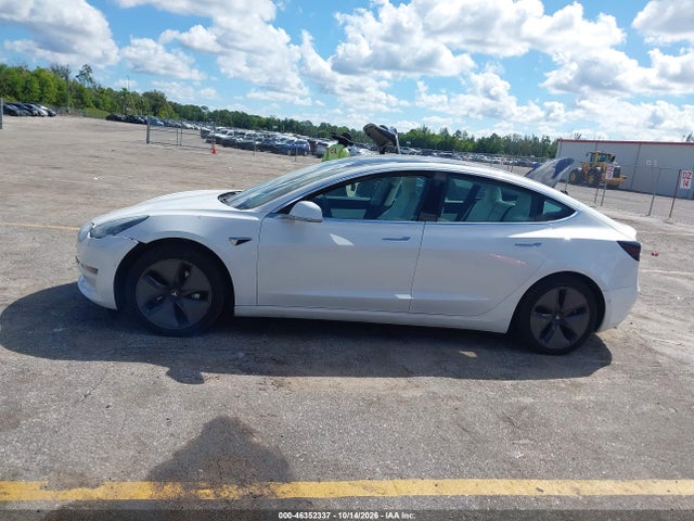 2020 Tesla Model 3 Standard Range Plus Rear-wheel Drive/standard Range Rear-wheel Drive მანქანა იყიდება აუქციონზე, vin: 5YJ3E1EA1LF718197, აუქციონის ნომერი: 46352337