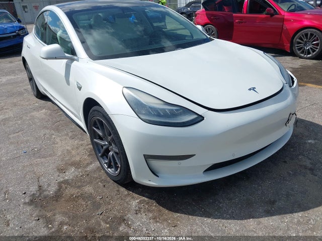 2020 Tesla Model 3 Standard Range Plus Rear-wheel Drive/standard Range Rear-wheel Drive მანქანა იყიდება აუქციონზე, vin: 5YJ3E1EA1LF718197, აუქციონის ნომერი: 46352337