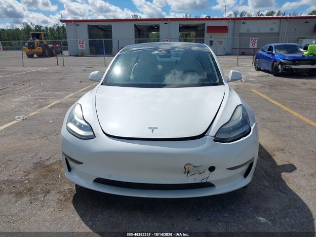 2020 Tesla Model 3 Standard Range Plus Rear-wheel Drive/standard Range Rear-wheel Drive მანქანა იყიდება აუქციონზე, vin: 5YJ3E1EA1LF718197, აუქციონის ნომერი: 46352337
