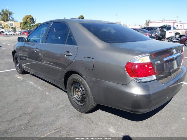 Продажа на аукционе авто 2005 Toyota Camry Le, vin: 4T1BE32K65U549465, номер лота: 46352350