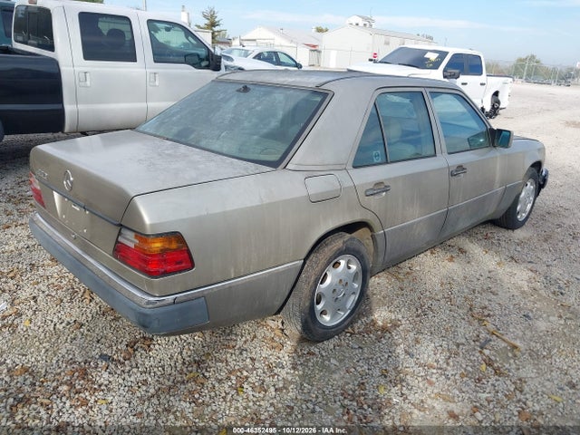 46352495 :رقم المزاد ، WDBEA34EXNB778486 vin ، 1992 Mercedes-benz 400 E مزاد بيع