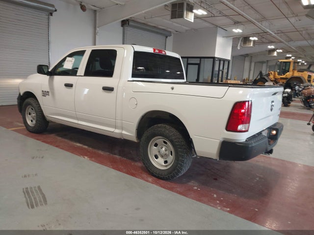 1C6RR7KG4KS680595 RAM 1500 Classic Tradesman 4x4 5&#039;7 Box