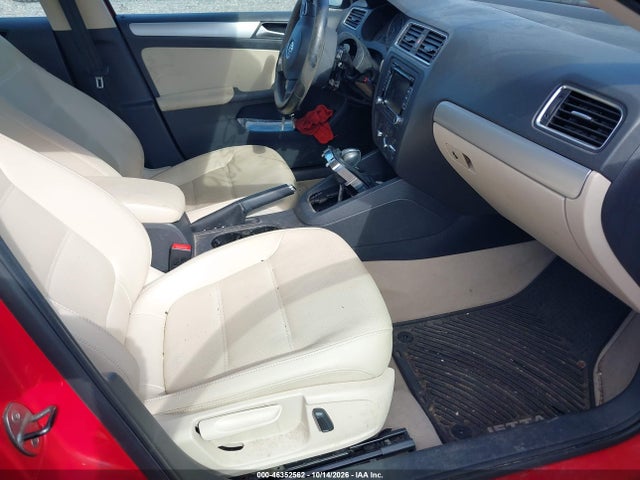 46352562 :رقم المزاد ، 3VWDP7AJ2DM423028 vin ، 2013 Volkswagen Jetta 2.5l Se مزاد بيع