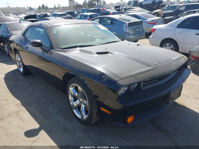 Продажа на аукционе авто 2014 Dodge Challenger Sxt, vin: 2C3CDYAG4EH254149, номер лота: 46352778