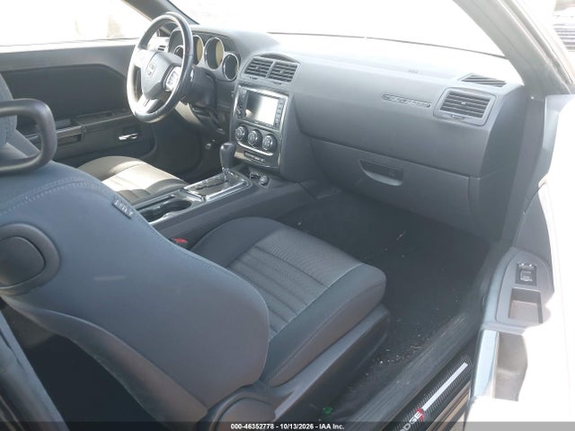 Продажа на аукционе авто 2014 Dodge Challenger Sxt, vin: 2C3CDYAG4EH254149, номер лота: 46352778