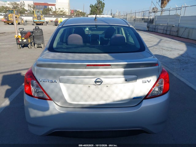 3N1CN7AP1FL813655 Nissan Versa 1.6 Sv