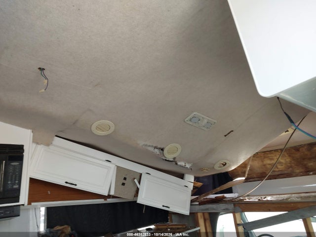 Продажа на аукционе авто 1999 Ford Econoline Motor Home E450 Super Duty Cutwy  Rv, vin: 1FDXE40S2XHA70955, номер лота: 46352833