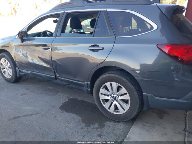 Subaru Outback 2.5i Premium 2018 4S4BSACC6J3201413 Image 17