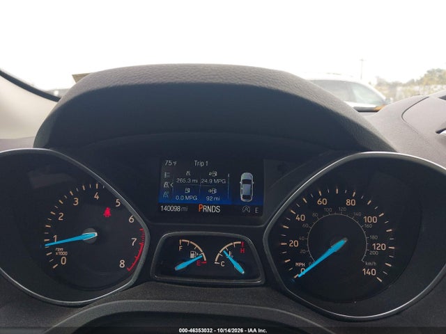 46353032 :رقم المزاد ، 1FMCU0GD8HUD94180 vin ، 2017 Ford Escape Se مزاد بيع