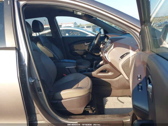 Auction sale of the 2011 Hyundai Tucson Gls, vin: KM8JU3AC5BU275664, lot number: 46353176