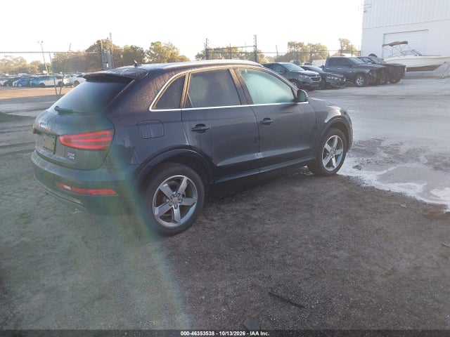 2015 Audi Q3 2.0t Premium Plus მანქანა იყიდება აუქციონზე, vin: WA1GFCFS5FR007807, აუქციონის ნომერი: 46353538