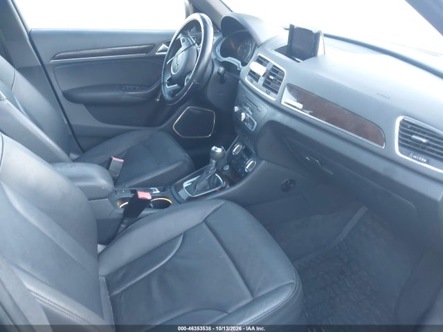 2015 Audi Q3 2.0t Premium Plus მანქანა იყიდება აუქციონზე, vin: WA1GFCFS5FR007807, აუქციონის ნომერი: 46353538