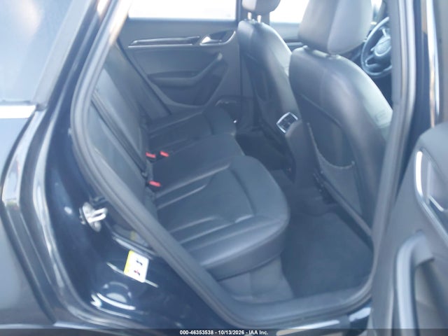2015 Audi Q3 2.0t Premium Plus მანქანა იყიდება აუქციონზე, vin: WA1GFCFS5FR007807, აუქციონის ნომერი: 46353538