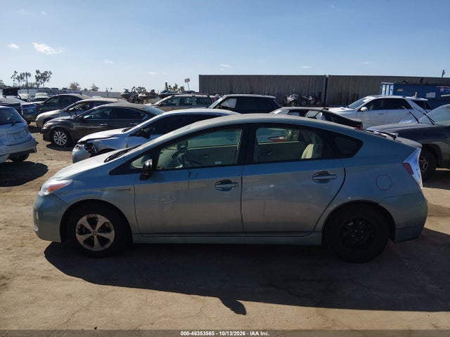 Toyota Prius Three 2015 JTDKN3DU3F1907059 Image 14