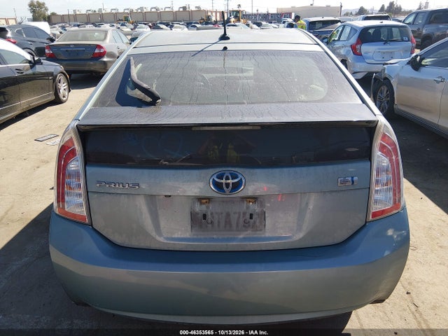 Toyota Prius Three 2015 JTDKN3DU3F1907059 Image 16