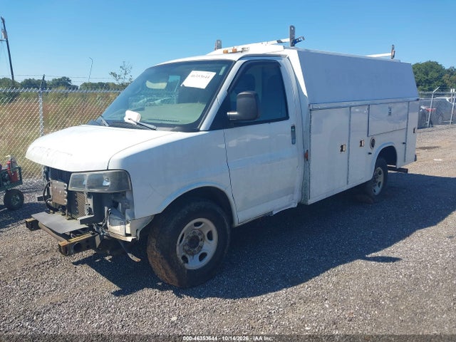 46353644 :رقم المزاد ، 1GBHG31U751210358 vin ، 2005 Chevrolet Express Cutaway مزاد بيع