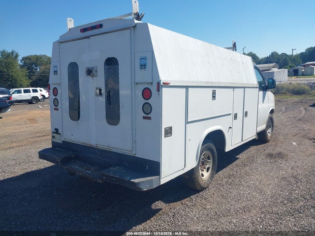 46353644 :رقم المزاد ، 1GBHG31U751210358 vin ، 2005 Chevrolet Express Cutaway مزاد بيع
