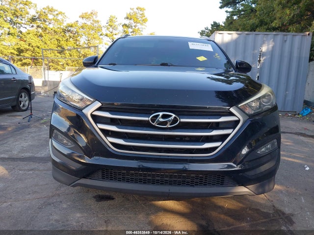 2017 Hyundai Tucson Se მანქანა იყიდება აუქციონზე, vin: KM8J3CA46HU511274, აუქციონის ნომერი: 46353849
