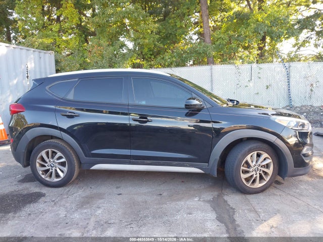 2017 Hyundai Tucson Se მანქანა იყიდება აუქციონზე, vin: KM8J3CA46HU511274, აუქციონის ნომერი: 46353849