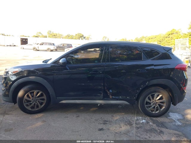 2017 Hyundai Tucson Se მანქანა იყიდება აუქციონზე, vin: KM8J3CA46HU511274, აუქციონის ნომერი: 46353849