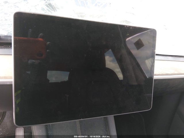 46354191 :رقم المزاد ، 7SAYGDED6SA378815 vin ، 2025 Tesla Model Y Long Range Dual Motor Rear-wheel Drive مزاد بيع