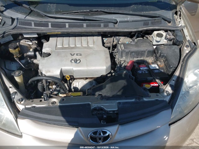 46354247 :رقم المزاد ، 5TDYK4CC8AS327836 vin ، 2010 Toyota Sienna Xle مزاد بيع