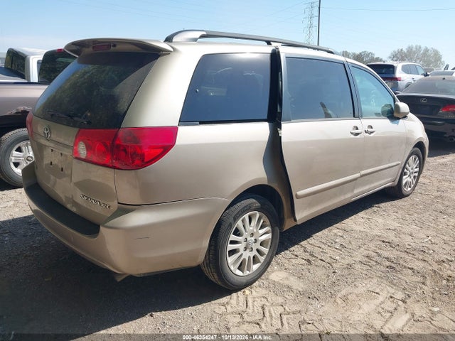46354247 :رقم المزاد ، 5TDYK4CC8AS327836 vin ، 2010 Toyota Sienna Xle مزاد بيع