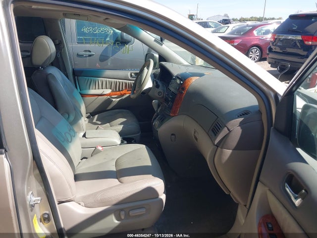46354247 :رقم المزاد ، 5TDYK4CC8AS327836 vin ، 2010 Toyota Sienna Xle مزاد بيع