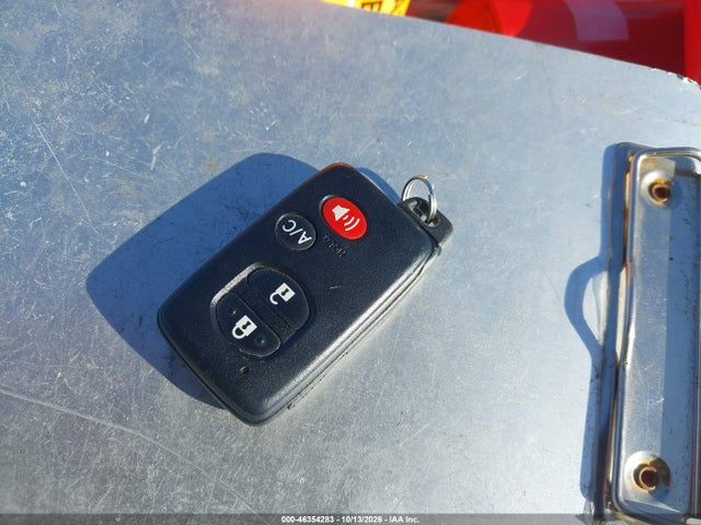 2011 Toyota Prius Four მანქანა იყიდება აუქციონზე, vin: JTDKN3DU7B0249102, აუქციონის ნომერი: 46354283