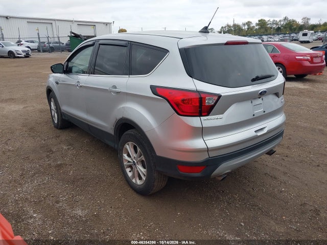 Продажа на аукционе авто 2019 Ford Escape Se, vin: 1FMCU0GD8KUB11770, номер лота: 46354398