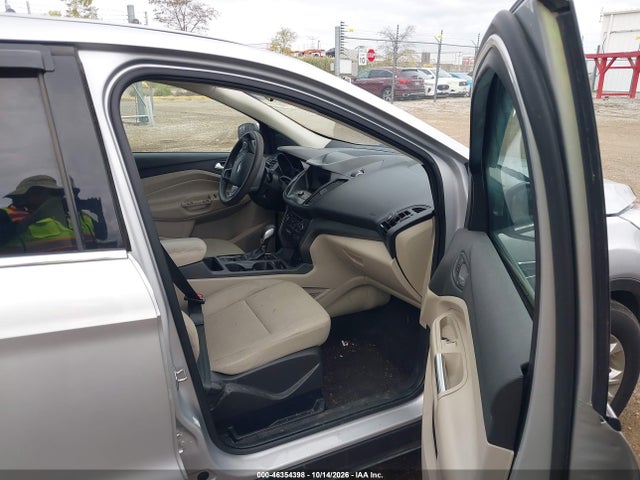 Продажа на аукционе авто 2019 Ford Escape Se, vin: 1FMCU0GD8KUB11770, номер лота: 46354398
