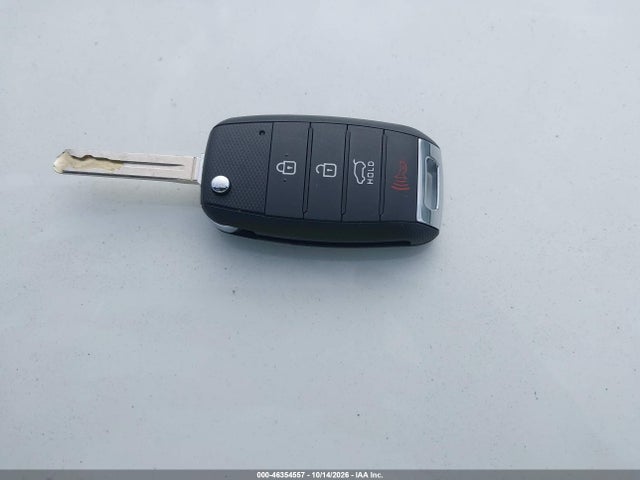 KIA SOUL + 2018 KNDJP3A57J7907221 Image 11