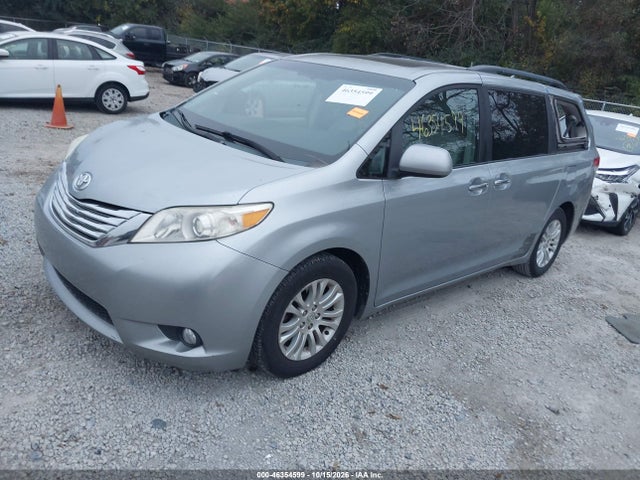 46354599 :رقم المزاد ، 5TDYK3DC5BS066143 vin ، 2011 Toyota Sienna Xle V6 مزاد بيع