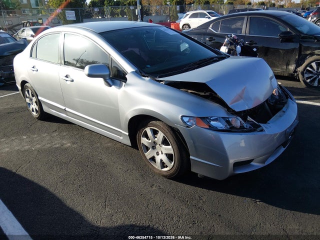 46354715 :رقم المزاد ، 2HGFA1F56BH301808 vin ، 2011 Honda Civic Lx مزاد بيع