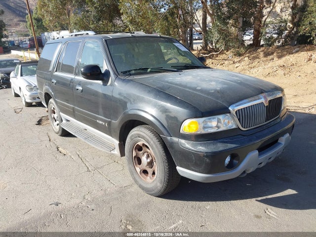 Продажа на аукционе авто 2000 Lincoln Navigator, vin: 5LMFU28A2YLJ25317, номер лота: 46354815