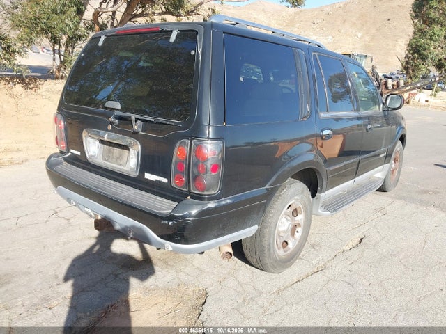 Продажа на аукционе авто 2000 Lincoln Navigator, vin: 5LMFU28A2YLJ25317, номер лота: 46354815